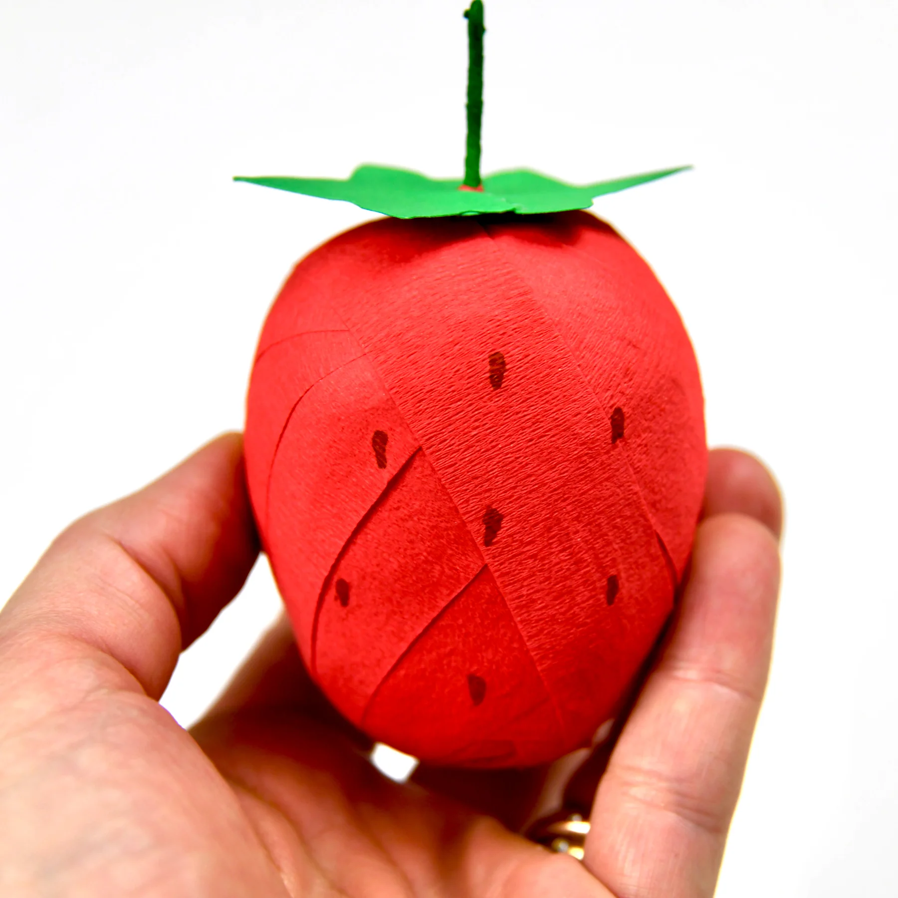 Mini Surprise Ball Strawberry - Image 3